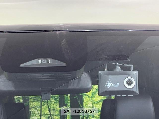 Toyota VOXY 2023-07 7819843-8