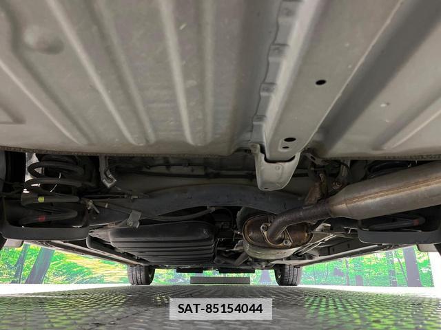 Toyota VOXY 2017-07 7819935-19