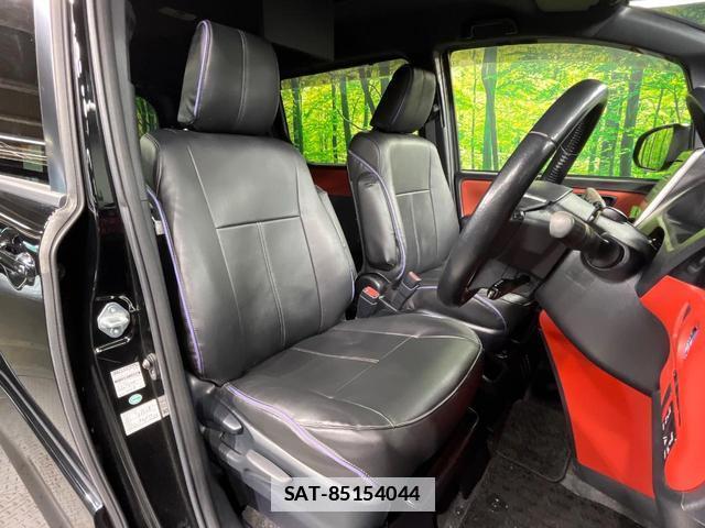 Toyota VOXY 2017-07 7819935-7
