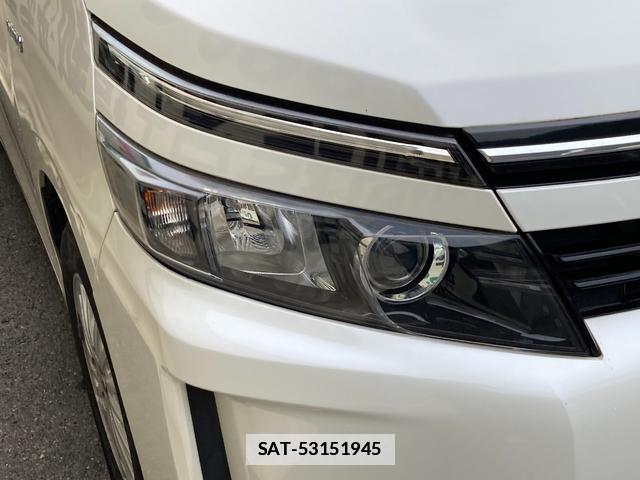 Toyota VOXY 2017-04 7820100-15