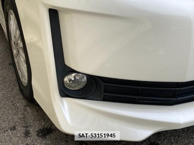 Toyota VOXY 2017-04 7820100-18