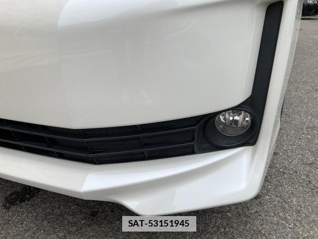 Toyota VOXY 2017-04 7820100-19