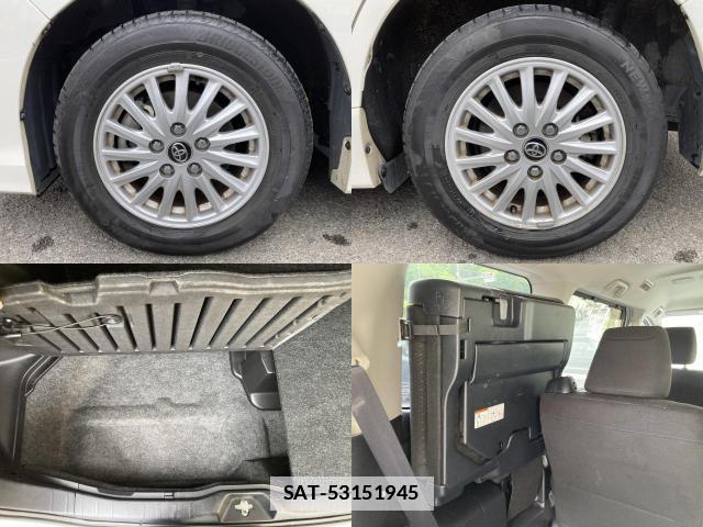 Toyota VOXY 2017-04 7820100-8