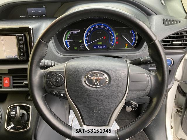 Toyota VOXY 2017-04 7820100-9