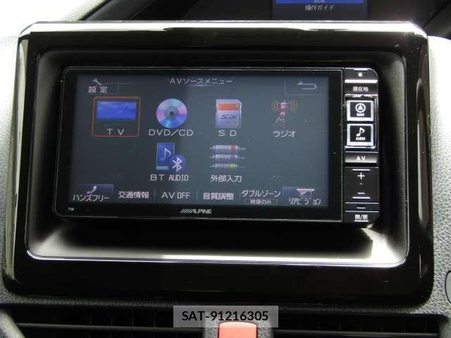 Toyota VOXY 2016-02 7820109-3