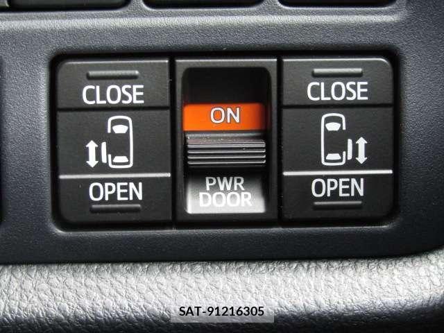 Toyota VOXY 2016-02 7820109-7