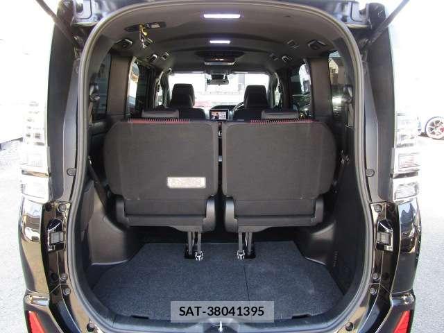 Toyota VOXY 2017-07 7820120-7
