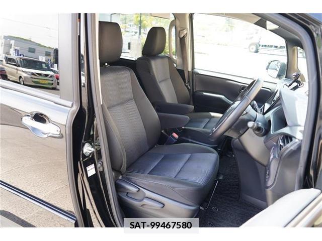 Toyota VOXY 2016-03 7820360-12