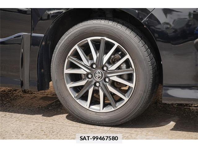 Toyota VOXY 2016-03 7820360-16