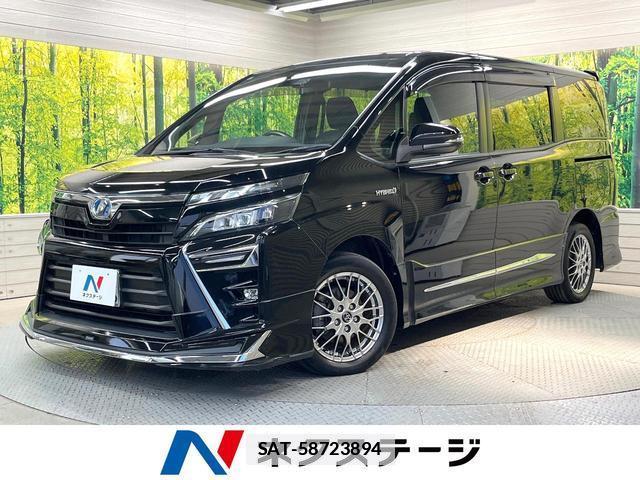 Toyota VOXY 2017-10 7820479-0