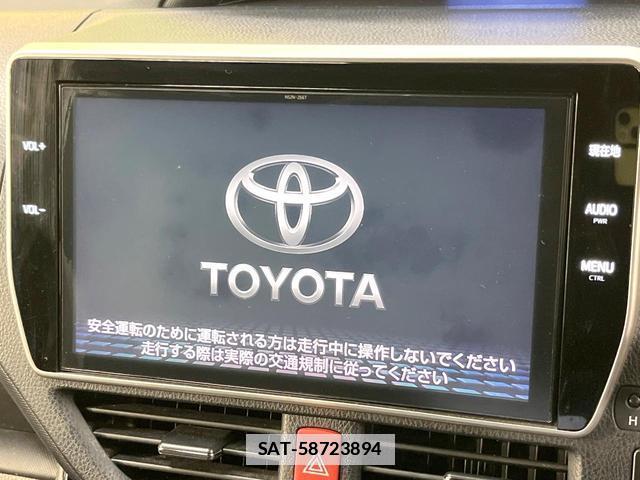 Toyota VOXY 2017-10 7820479-4