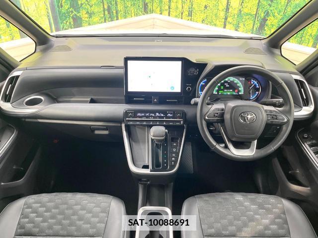 Toyota VOXY 2024-02 7820500-1