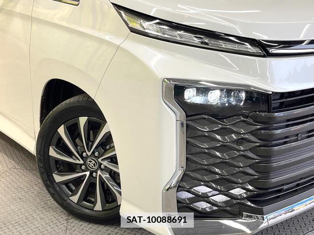 Toyota VOXY 2024-02 7820500-12