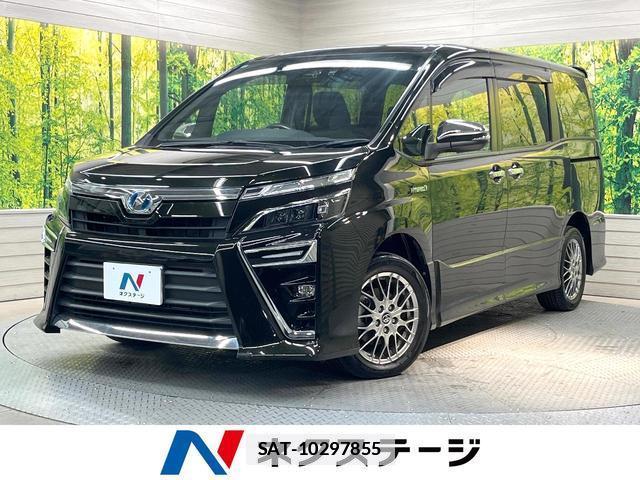 Toyota VOXY 2018 7820537-0