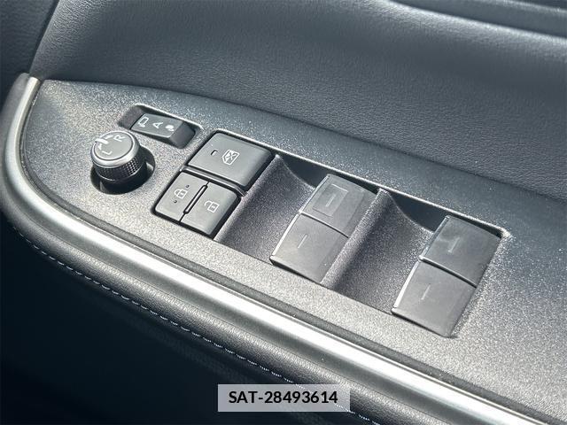 Toyota VOXY 2024-04 7820564-9
