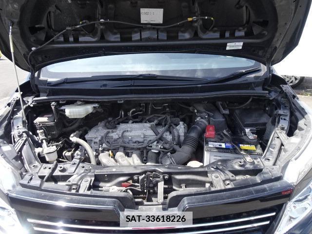 Toyota VOXY 2016-06 7820621-10