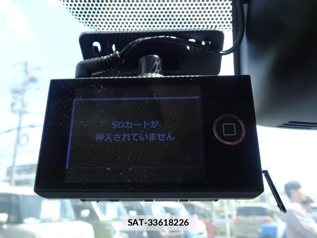 Toyota VOXY 2016-06 7820621-12