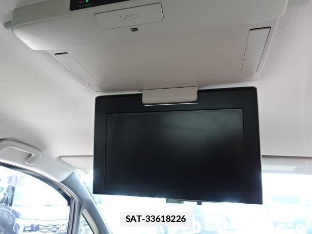 Toyota VOXY 2016-06 7820621-5
