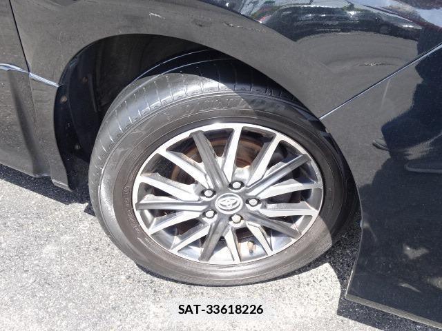 Toyota VOXY 2016-06 7820621-9