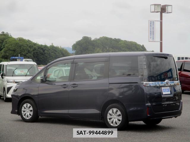 Toyota VOXY 2014-09 7820699-14