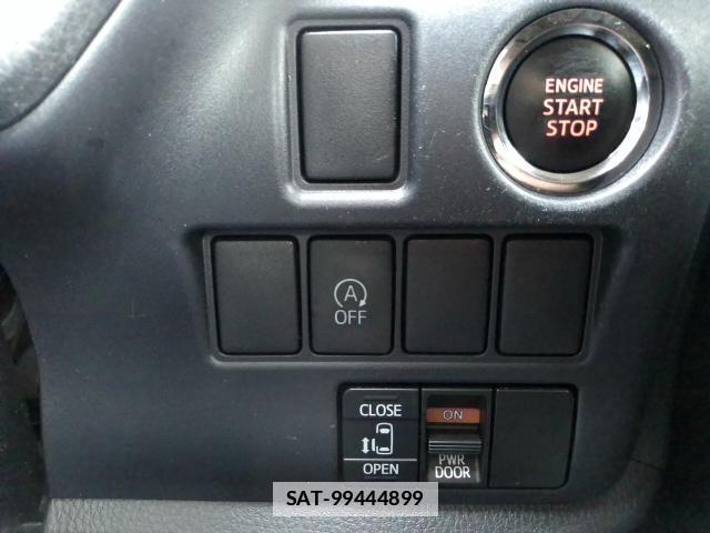 Toyota VOXY 2014-09 7820699-3