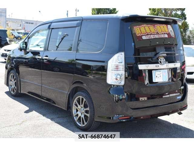 Toyota VOXY 2008-07 7820754-6
