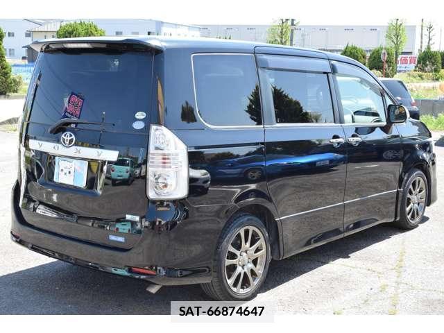 Toyota VOXY 2008-07 7820754-8