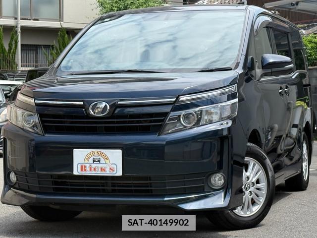 Toyota VOXY 2014-11 7820816-0