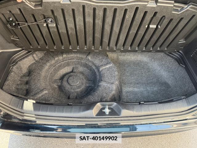 Toyota VOXY 2014-11 7820816-12