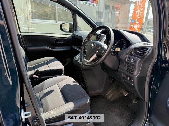 Toyota VOXY 2014-11 7820816-16