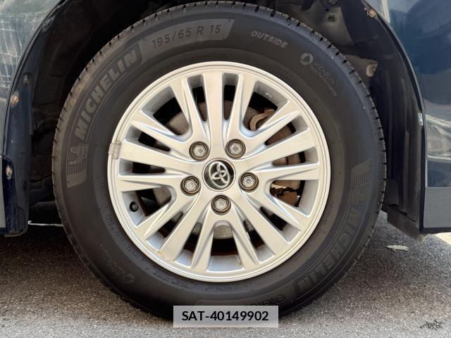 Toyota VOXY 2014-11 7820816-19