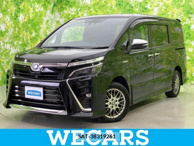 Toyota VOXY 2019-04 7821025-0