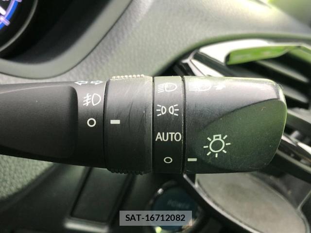 Toyota VOXY 2019-02 7821037-14