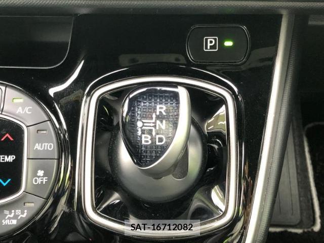 Toyota VOXY 2019-02 7821037-16