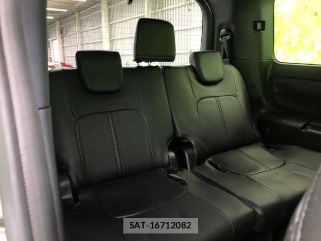 Toyota VOXY 2019-02 7821037-5