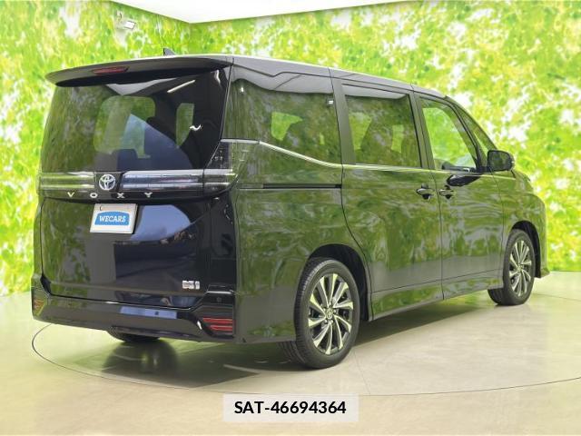 Toyota VOXY 2025-03 7821059-2