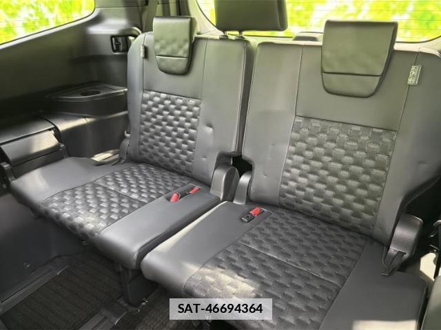 Toyota VOXY 2025-03 7821059-7