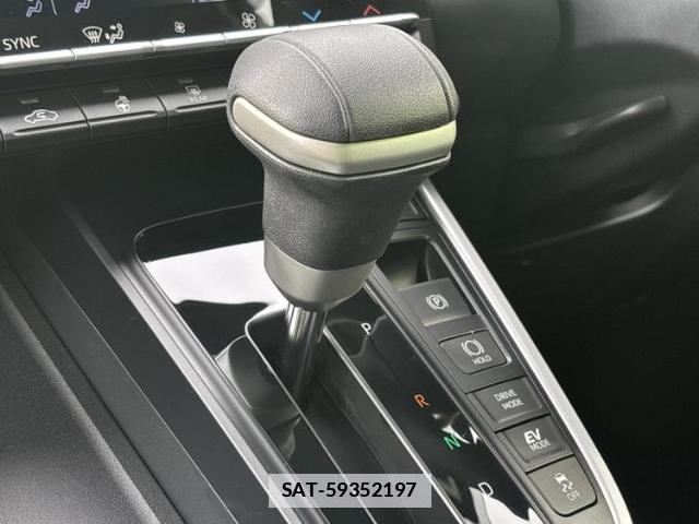 Toyota VOXY 2026-04 7821080-16