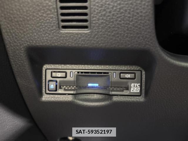 Toyota VOXY 2026-04 7821080-17