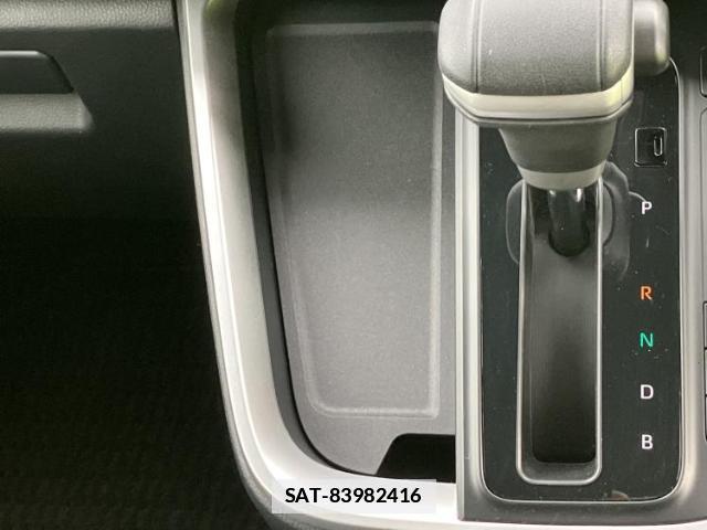Toyota VOXY 2025-11 7821144-17