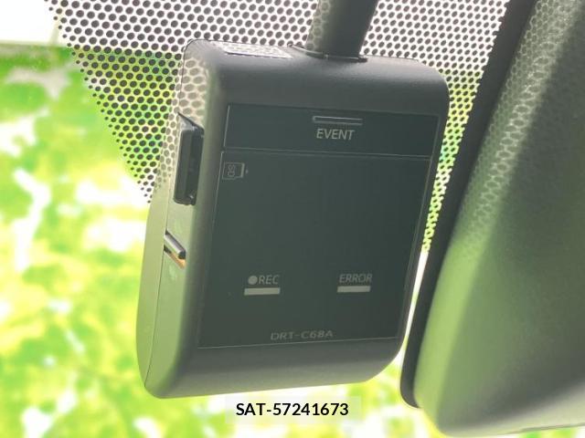 Toyota VOXY 2019-03 7821199-13