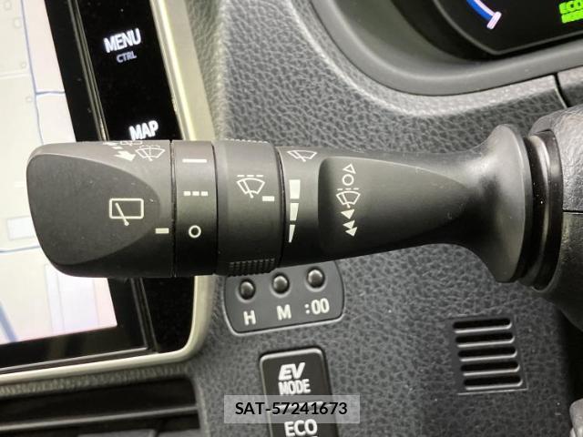 Toyota VOXY 2019-03 7821199-17