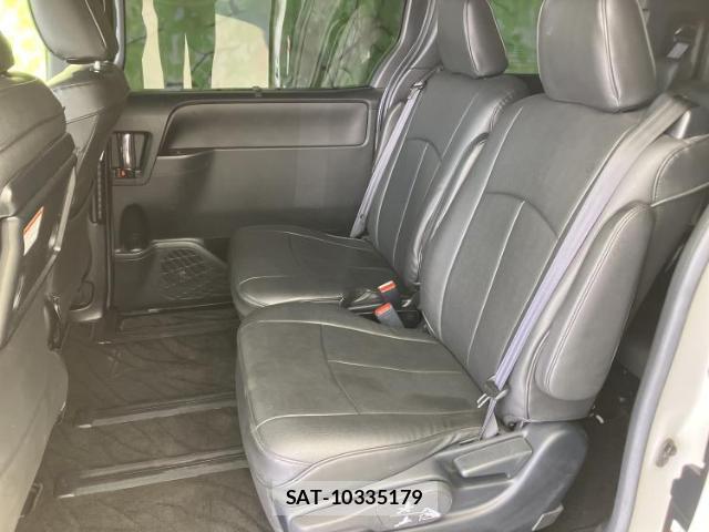 Toyota VOXY 2019-03 7821333-7
