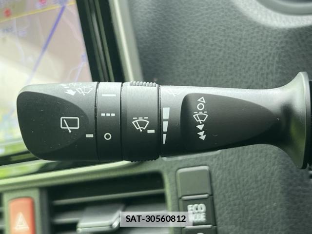 Toyota VOXY 2020-02 7821353-16