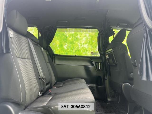 Toyota VOXY 2020-02 7821353-4