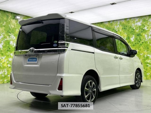Toyota VOXY 2018-11 7821518-2