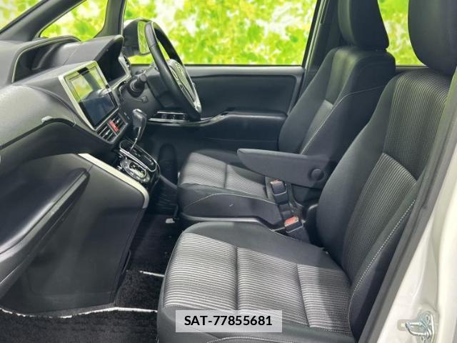 Toyota VOXY 2018-11 7821518-6
