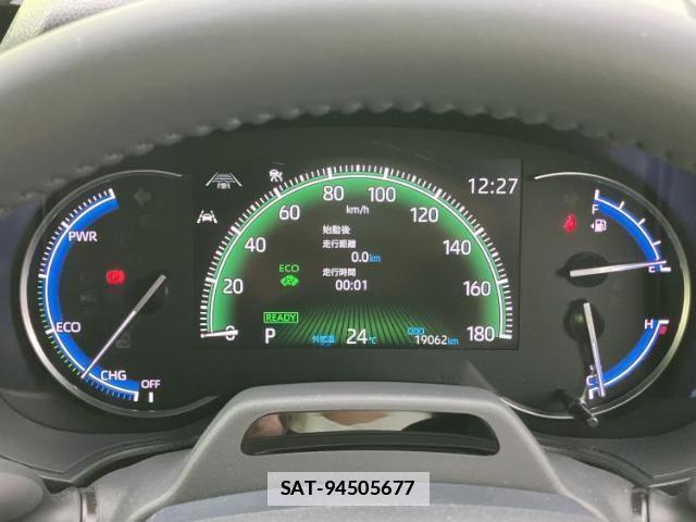 Toyota VOXY 2025-06 7821616-13