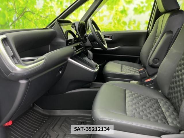 Toyota VOXY 2025-09 7821675-6