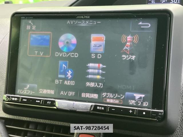 Toyota VOXY 2014-04 7821696-10